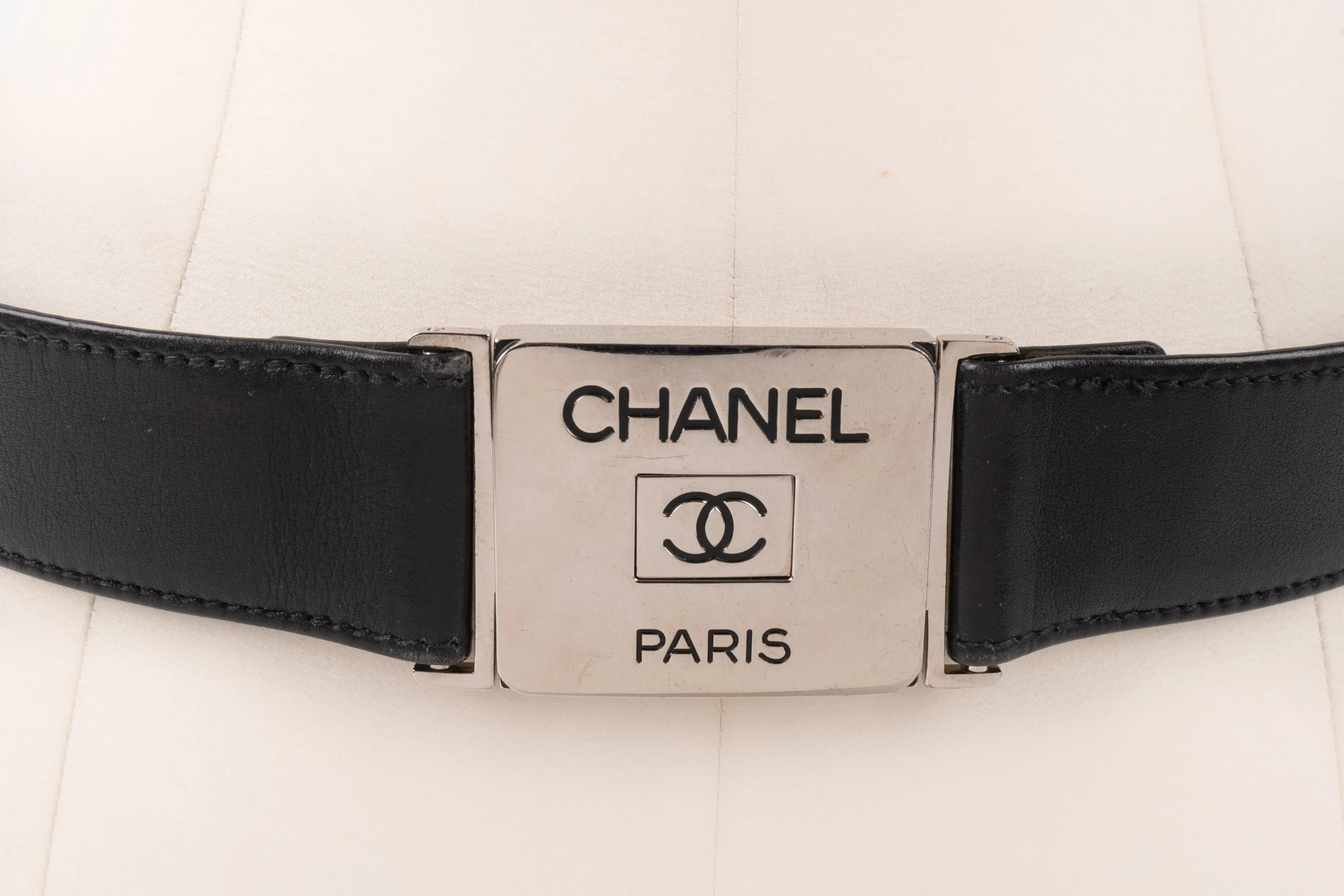 Ceinture en cuir Chanel Automne 1996